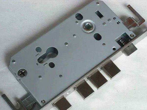 嘉黎24小时上门开锁公司